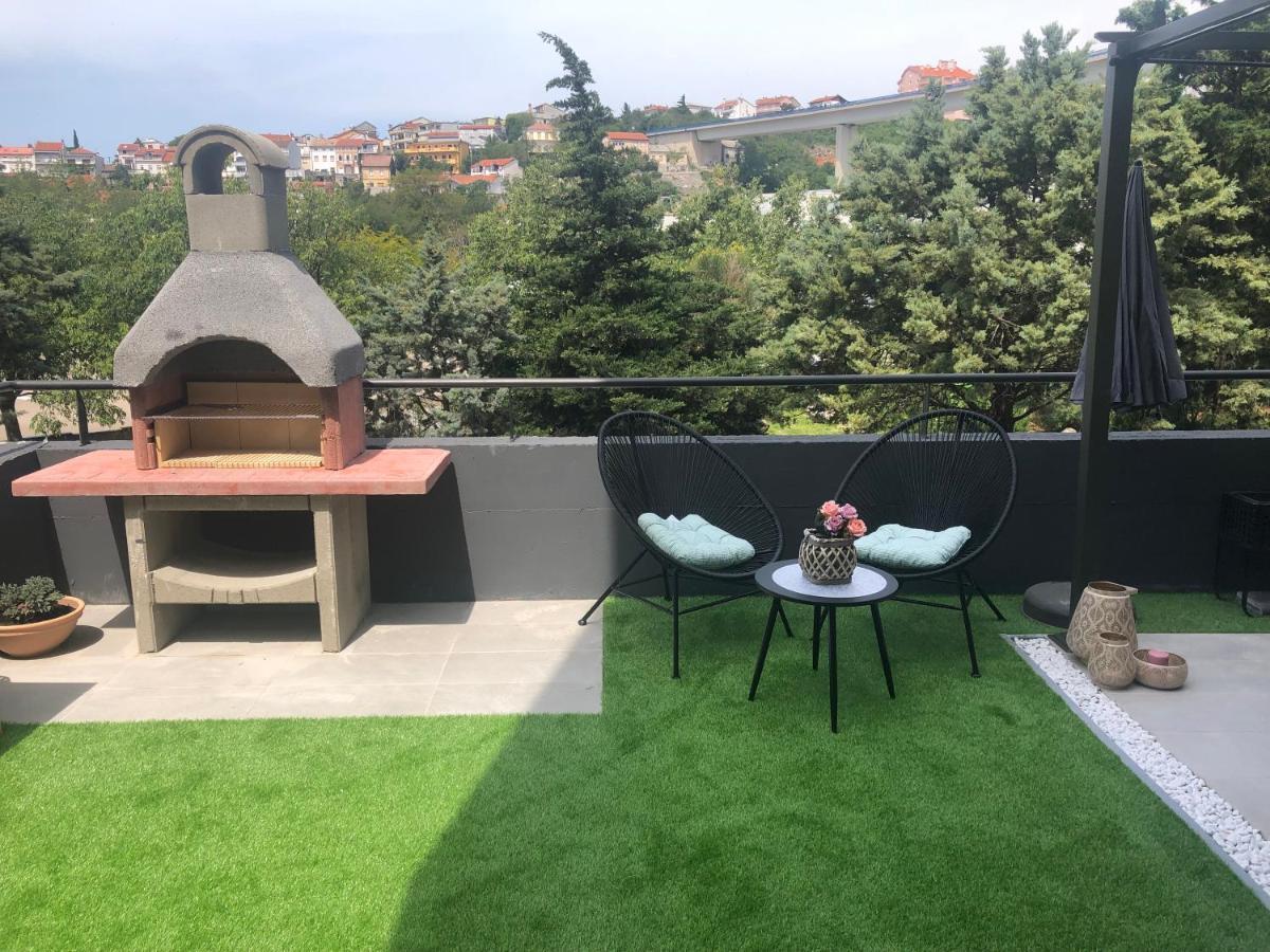 Apartments Jaki Crikvenica Exterior foto